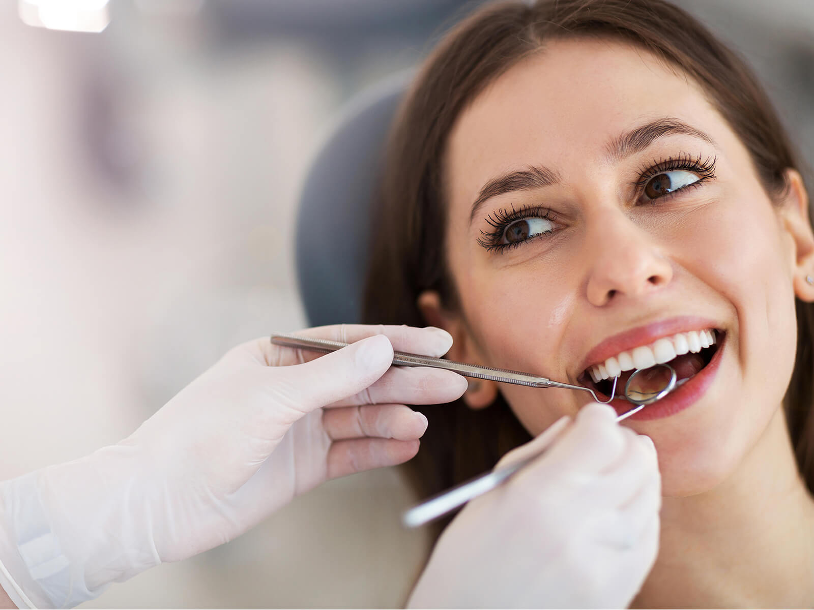 The Science Behind Teeth Whitening Strips